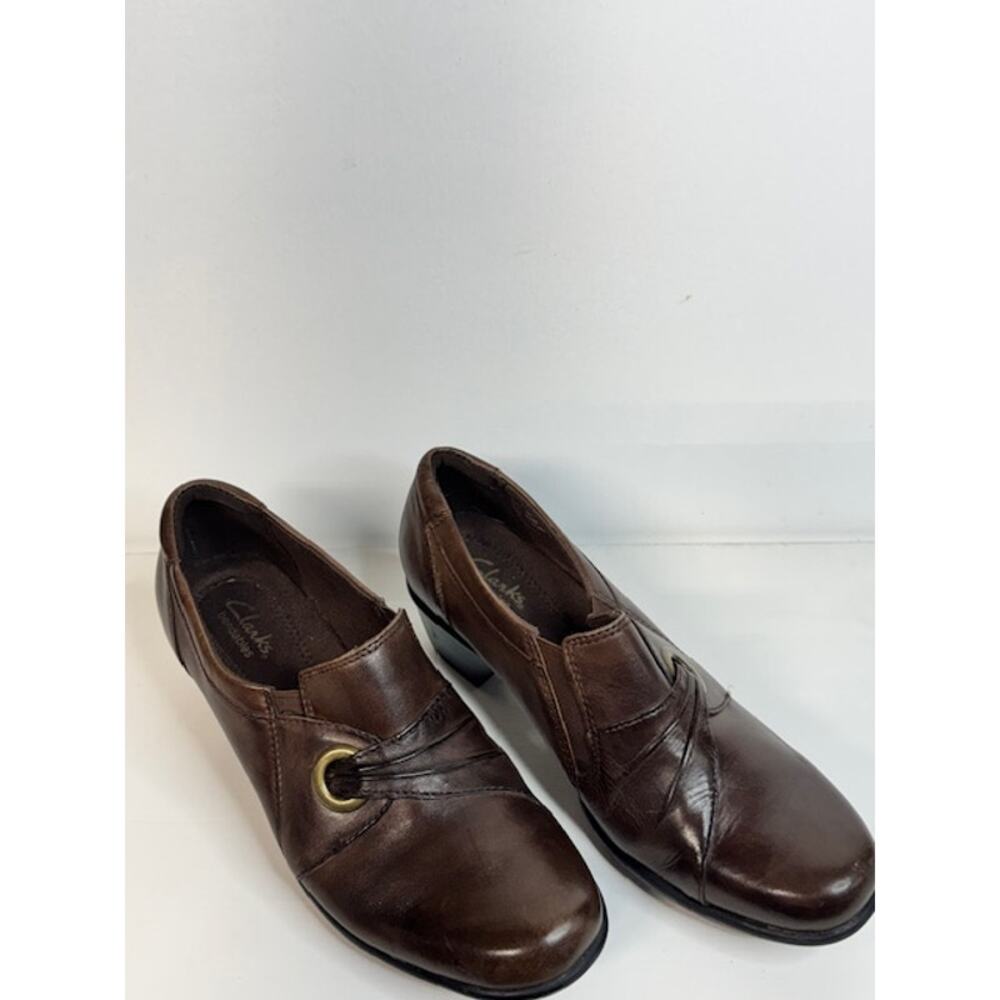 Clarks Women's Bendables Brown Leather Slip On Heeled Loafers Shoes Size 7.5M